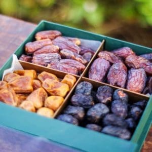 premium dates gift box